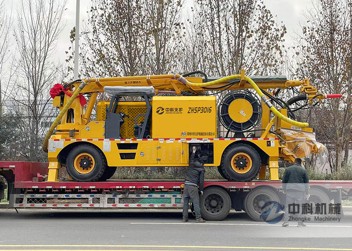 ZHSP3016混凝土濕噴臺(tái)車發(fā)貨現(xiàn)場(chǎng)-1